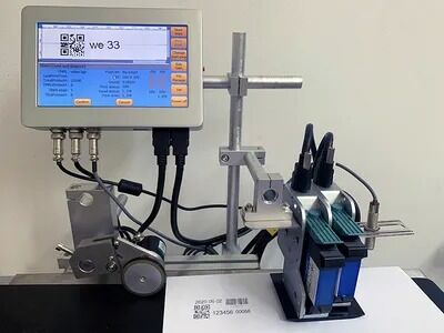 Stampa a getto d'inchiostro termico D-EA con schermo tattile da 7 pollici Sistema di blocco RFID senza contatto e facile installazione per la stampa del numero di lotto